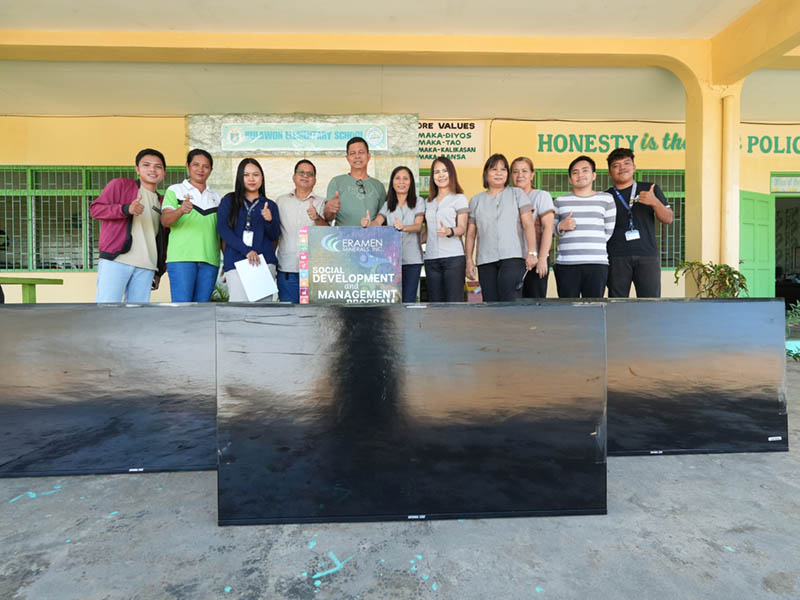 School Supplies to Tubo Tubo South Photo 4
